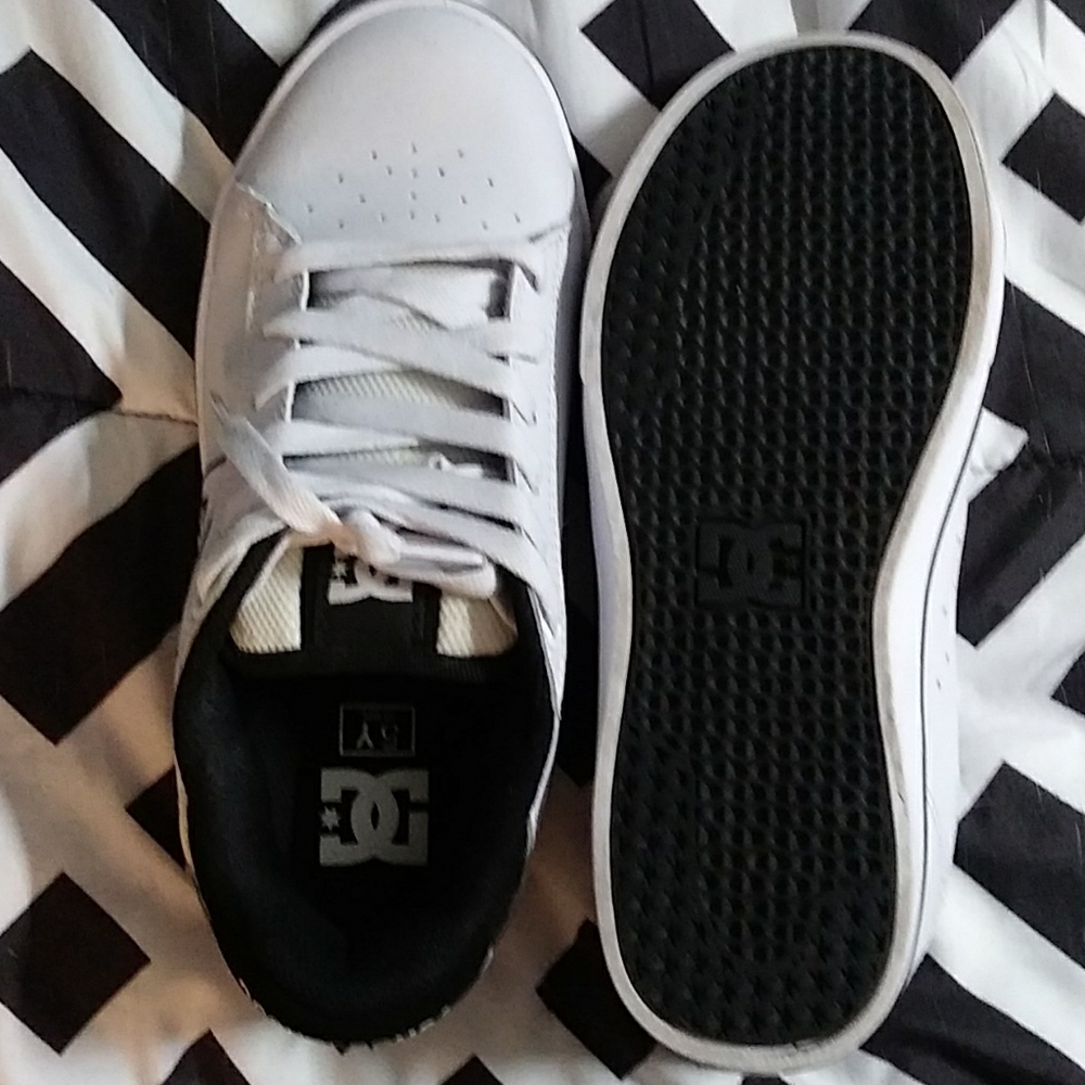 Brand new DC shoes